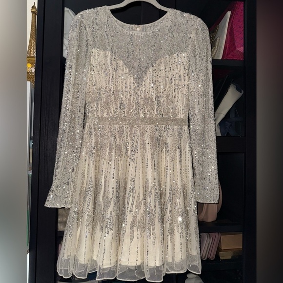 MAC DUGGAL High Neck Long Sleeve A Line Mini Dress - Size 8 - Picture 3 of 17